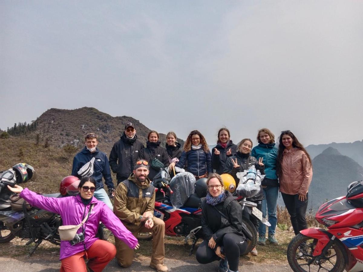 HA GIANG Safari Hostel&Group tours Extérieur photo