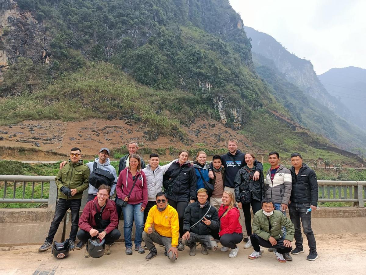 HA GIANG Safari Hostel&Group tours Extérieur photo