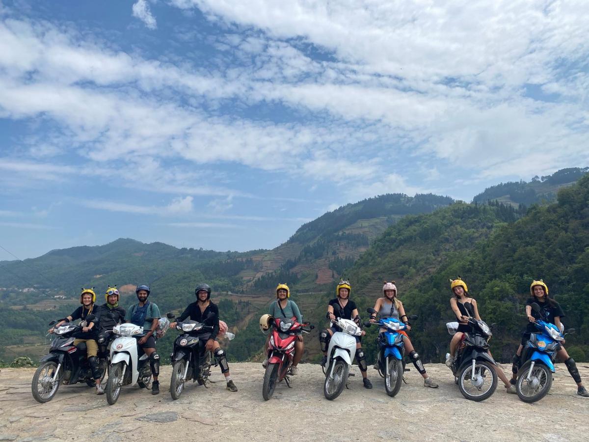HA GIANG Safari Hostel&Group tours Extérieur photo