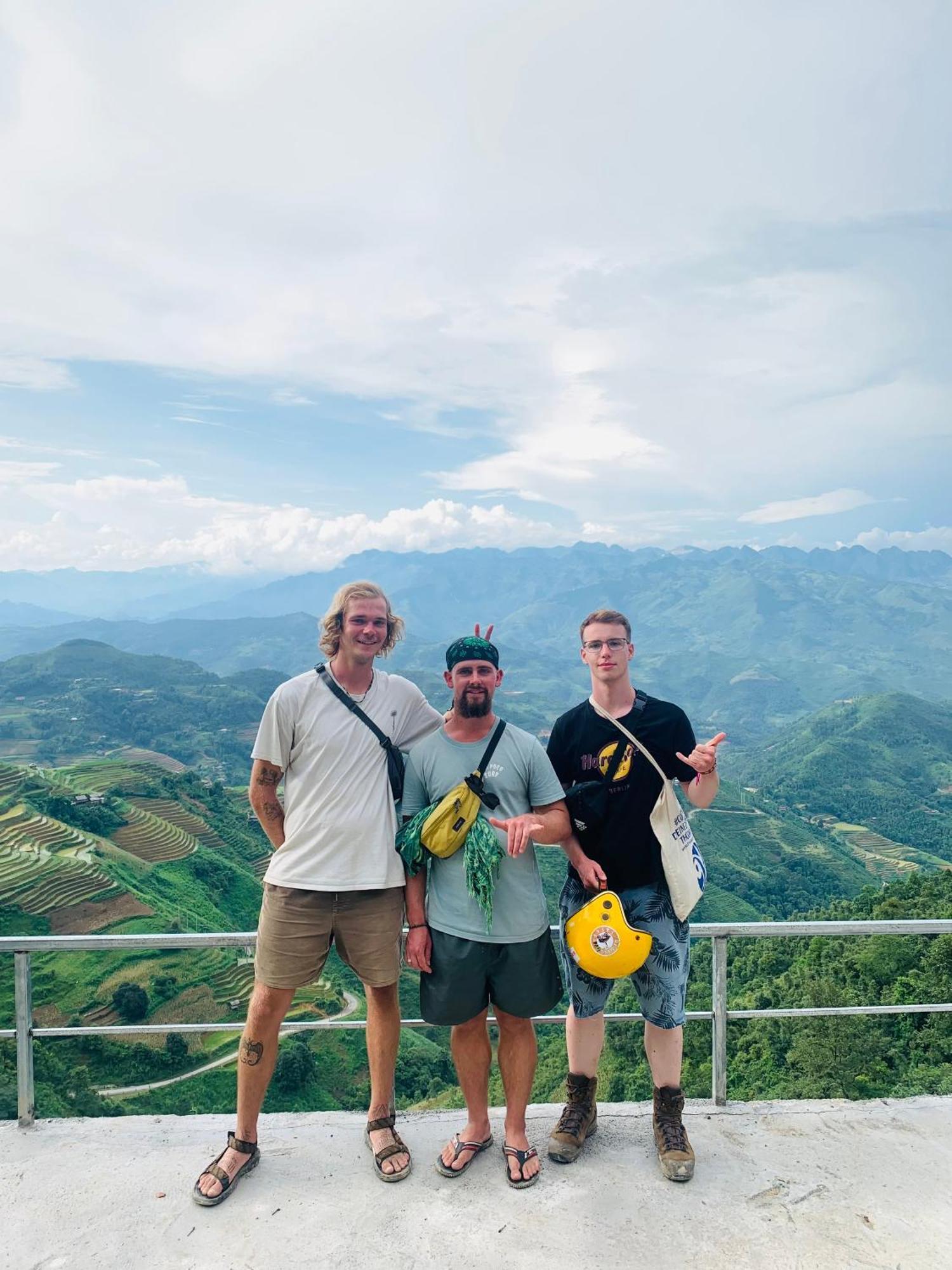 HA GIANG Safari Hostel&Group tours Extérieur photo