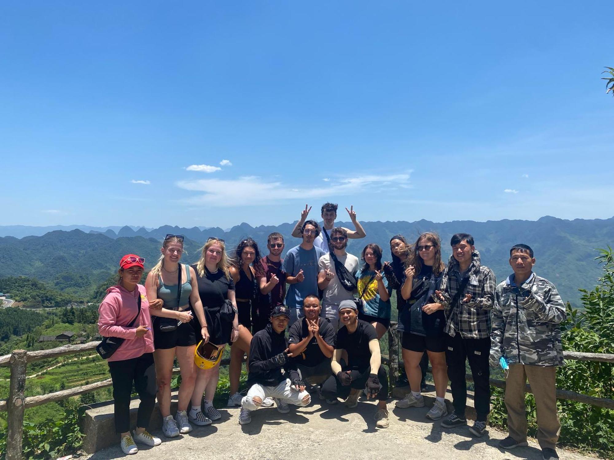 HA GIANG Safari Hostel&Group tours Extérieur photo