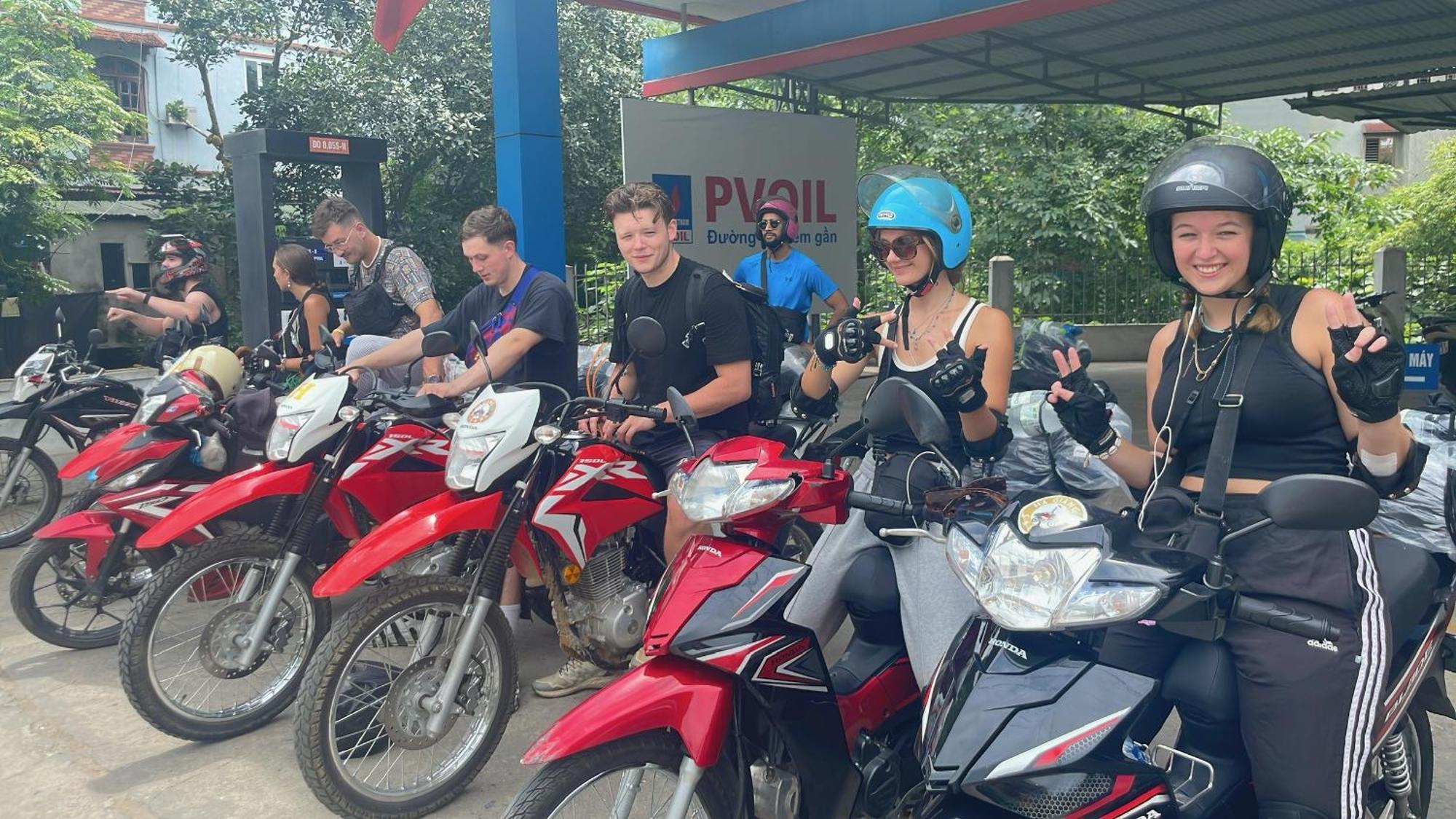HA GIANG Safari Hostel&Group tours Extérieur photo