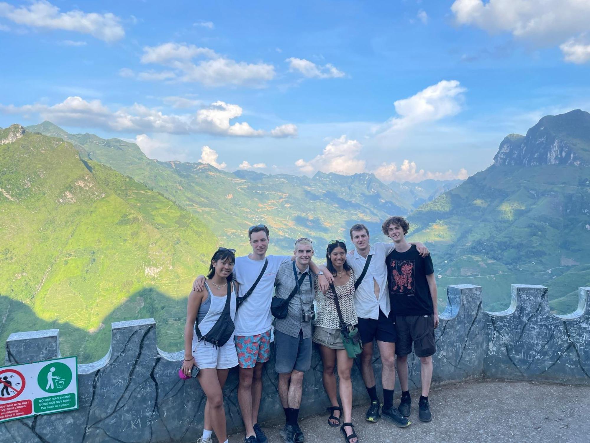 HA GIANG Safari Hostel&Group tours Extérieur photo
